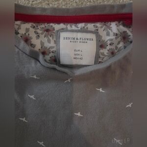 Denim & Flower Gray Tshirt with Bird Print